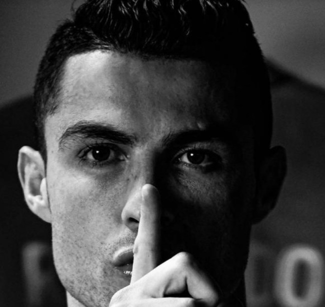 他是申花最被低估的球员，为俱乐部宁愿枯坐板凳，今年只出场一次