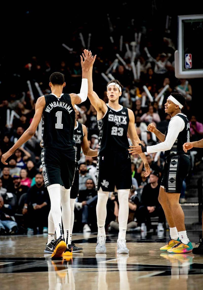 申京23分火箭力克独行侠 鹈鹕负热火遭11连败