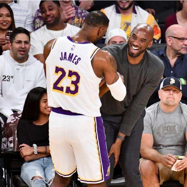 1996-97赛季以来NBA单节20+次数排行榜 1、库里43次 2、科比 36次 3、哈登 32次 4、布克 28次 5、利拉德 28次 6、詹姆斯 26次 7、东契奇 26次 8、安东尼 14次 9、恩比德 14次 10、拉文 14次