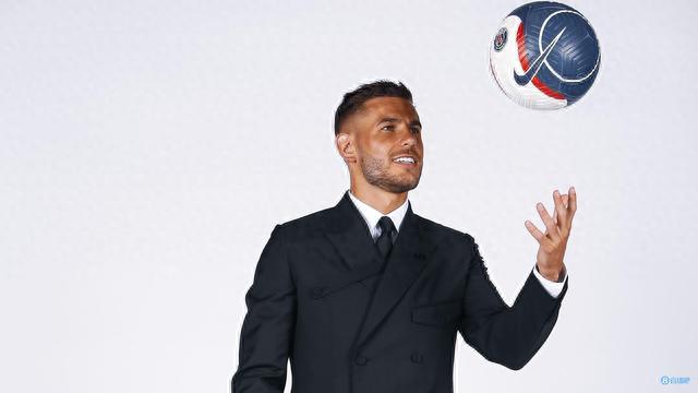 球队在最关键时刻站了出来