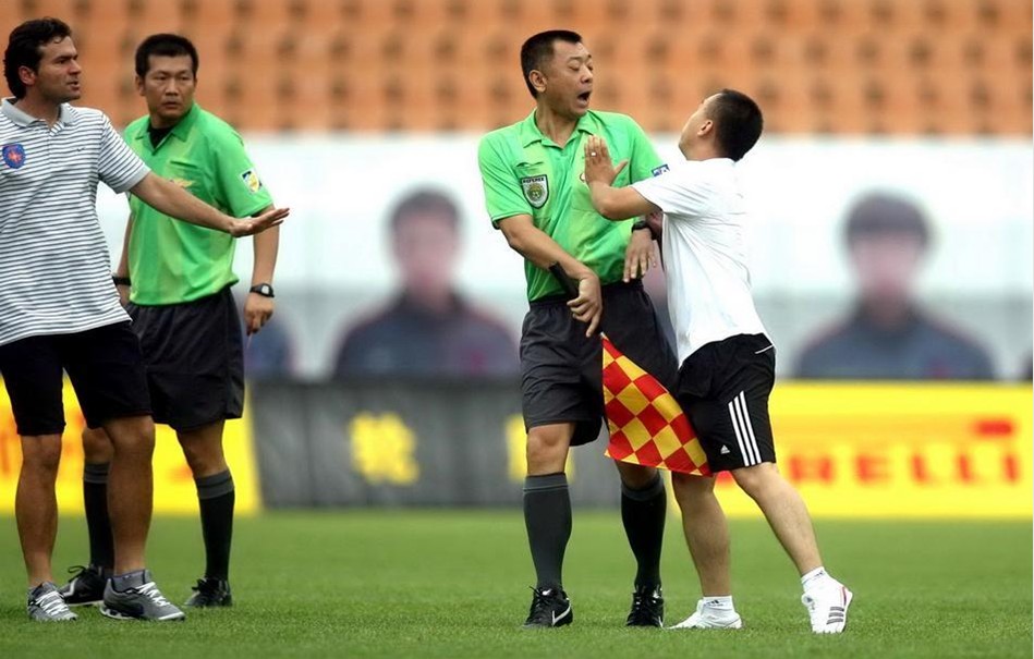 2025年世界女排联赛半决赛，意大利3-0战胜波兰，凭借进攻和网口优势强势夺冠。